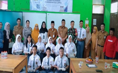 Dari Piring Sehat Menuju Prestasi: Program MBG Resmi Dimulai di SMAN 1 Satui